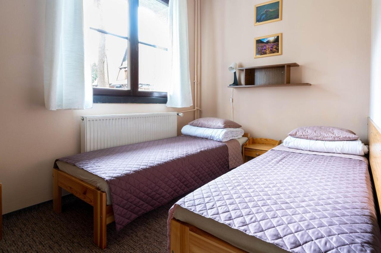Hostel Miedzynarodowe Schronisko Mlodziezowe Ptsm Szarotka Zakopane Exterior foto