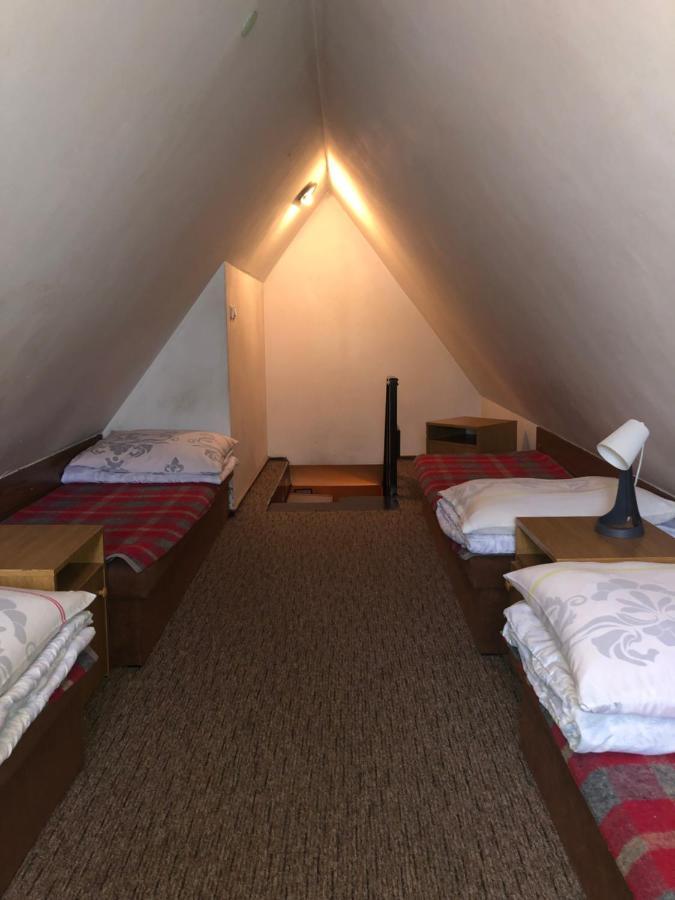 Hostel Miedzynarodowe Schronisko Mlodziezowe Ptsm Szarotka Zakopane Exterior foto